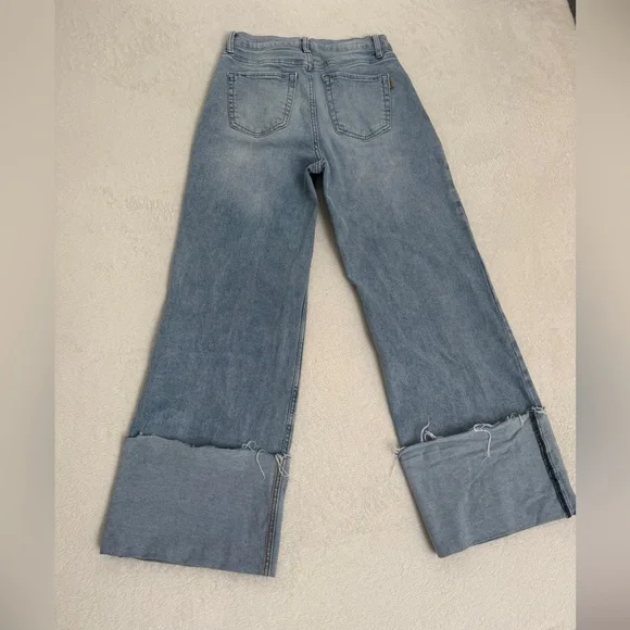 Vibrant MIU Wide  Leg Jeans Size 5 W26 Light Wash Patch Pocket Cropped Denim - Picture 9 of 16